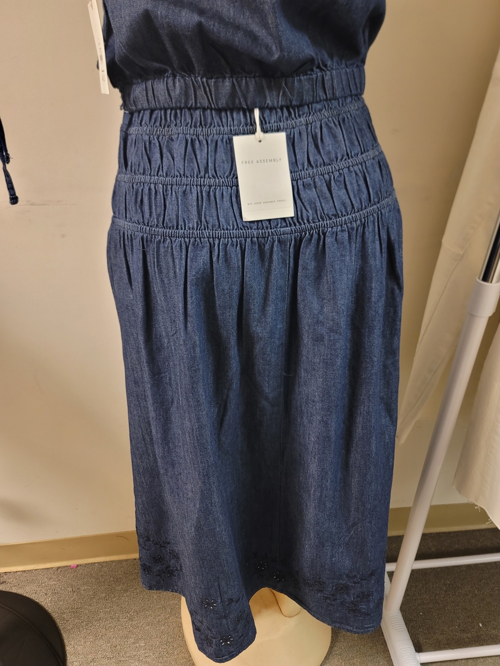 Women's Navy Blue Embroidered Denim Set. - Picture 6 of 9